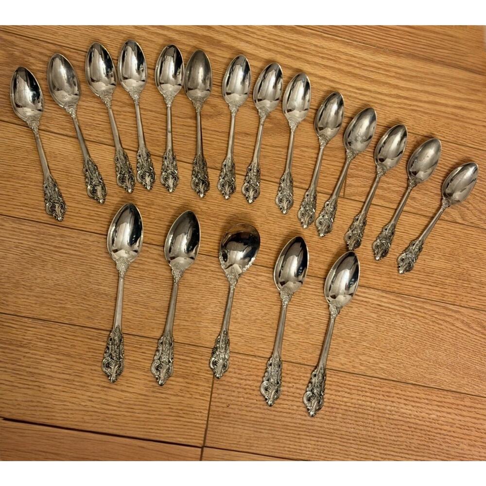 19 Piece BAROQUE BY GODINGER Silverplate Flatware Spoons 3304-60